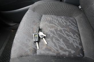 Peugeot 3008 Peugeot 3008 1.6 VTi ST picture 21