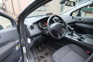 Peugeot 3008 Peugeot 3008 1.6 VTi ST picture 18