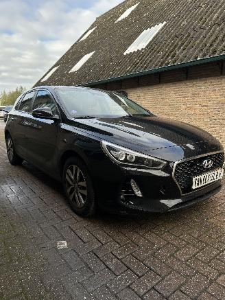 Hyundai I-30  picture 2