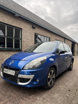 skadebil auto Renault Scenic 1.4 TCe Bose 2011/12