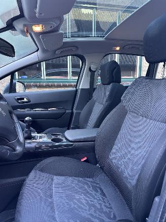 Peugeot 3008 1.6 VTi ST picture 8