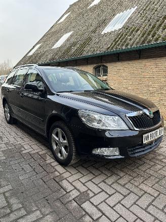 Skoda Octavia Combi 1.2 TSI Elegance Business Line picture 3