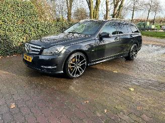krockskadad bil auto Mercedes C-klasse AUTOMAAT! Estate 180 Business Class 125! Avantgarde 2011/9