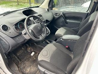Renault Kangoo Z.E. Maxi picture 14