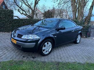 skadebil auto Renault Mégane Coupe Cabriolet 2.0-16V Privilège Luxe 2005/6