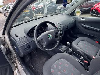 Skoda Fabia 1.4 - 16V ( inruil auto ) picture 9