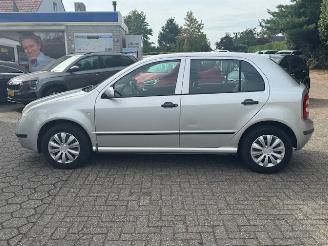 Skoda Fabia 1.4 - 16V ( inruil auto ) picture 2