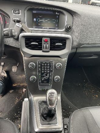 Volvo V-40 1560cc diesel picture 8