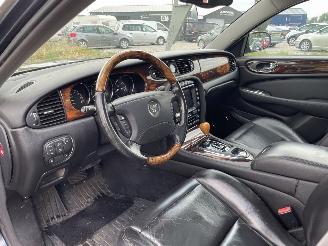 Jaguar XJ 3.0 V6 Sport picture 9