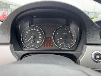 BMW 3-serie 325i High Executive picture 11