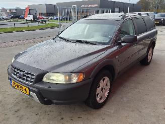 skadebil auto Volvo Xc-70 2.4D 2005/7
