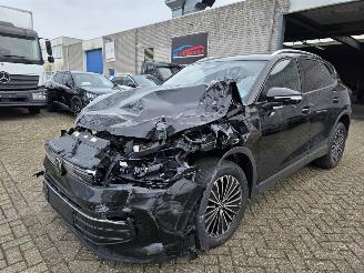 Voiture accidenté Volkswagen Tiguan 1.5 eTSI DSG IQ-Light 360View Virtual Keyless Sfeerverl. Acc Lane-Assist 1/2Leder Trekhaak 2025/3