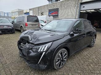 Vaurioauto  passenger cars Peugeot 208 GT-Line Automaat Led Keyless Camera Navi Drive-Mode Leder Sfeerverl. 96KW/131PK 2020/6