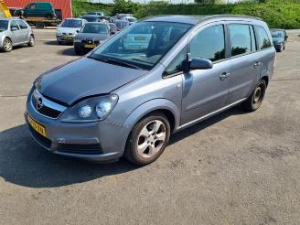 Vrakbiler auto Opel Zafira Zafira (M75), MPV, 2005 / 2015 2.2 16V Direct Ecotec 2005/10