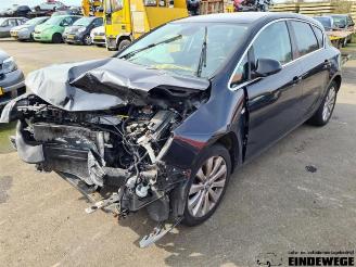 demontáž osobní automobily Opel Astra Astra J (PC6/PD6/PE6/PF6), Hatchback 5-drs, 2009 / 2015 1.4 16V ecoFLEX 2011/10