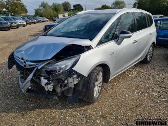 Salvage car Opel Zafira Zafira Tourer (P12), MPV, 2011 / 2019 2.0 CDTI 16V 110 Ecotec 2013/6
