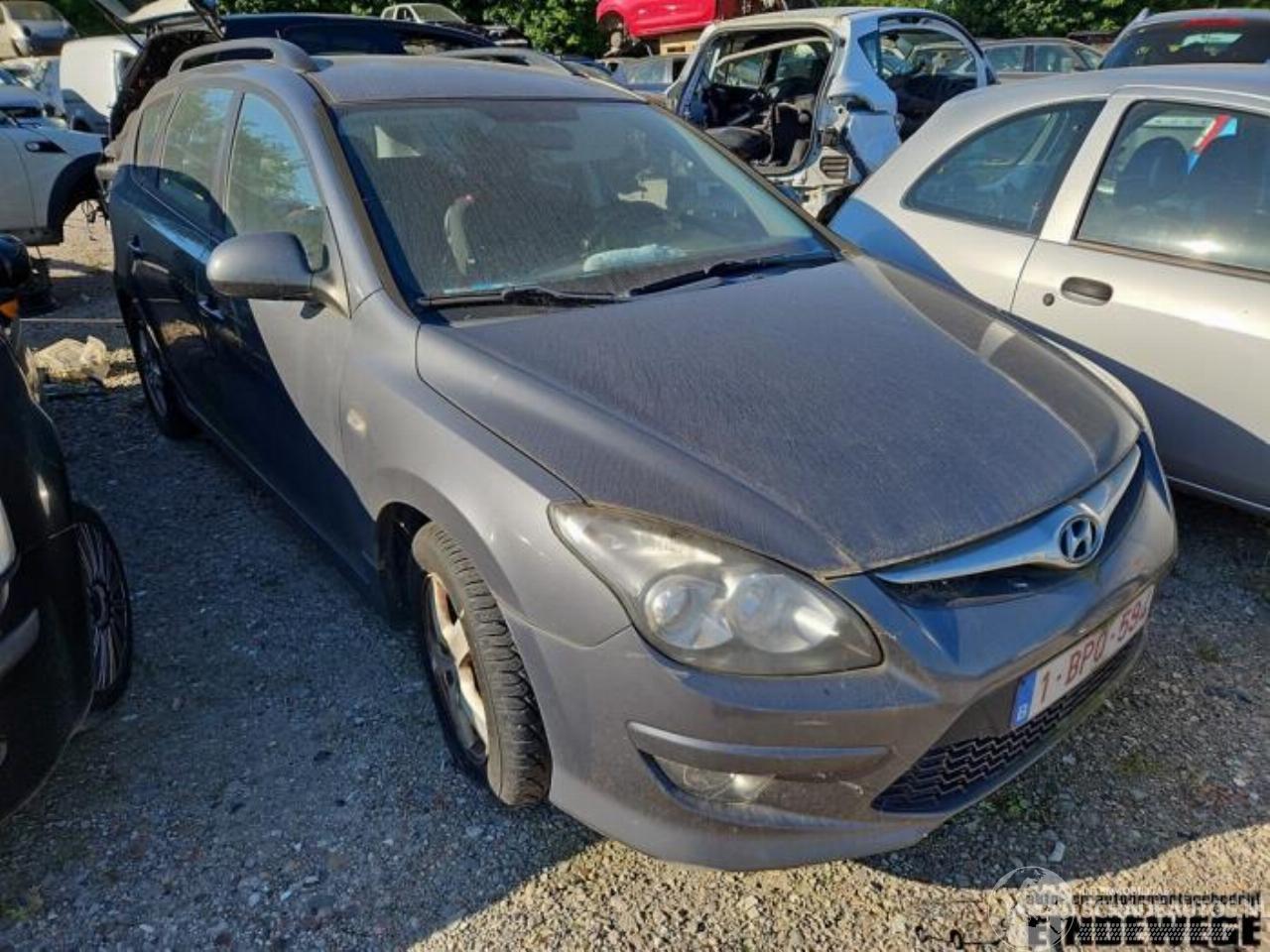 Hyundai I-30 i30 Crosswagon (WWH), Combi, 2007 / 2012 1.6 CRDi 16V VGT LP