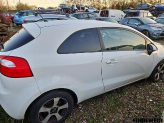 Kia Rio Rio III (UB), Hatchback, 2011 / 2017 1.2 CVVT 16V picture 4