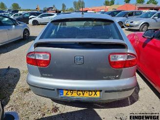 Seat Leon Leon (1M1), Hatchback 5-drs, 1999 / 2006 1.8 20V picture 2