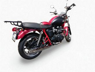 Triumph Bonneville 865 picture 3