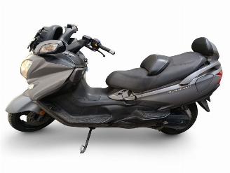 Suzuki  650 BURGMAN EXECUTIVE picture 2