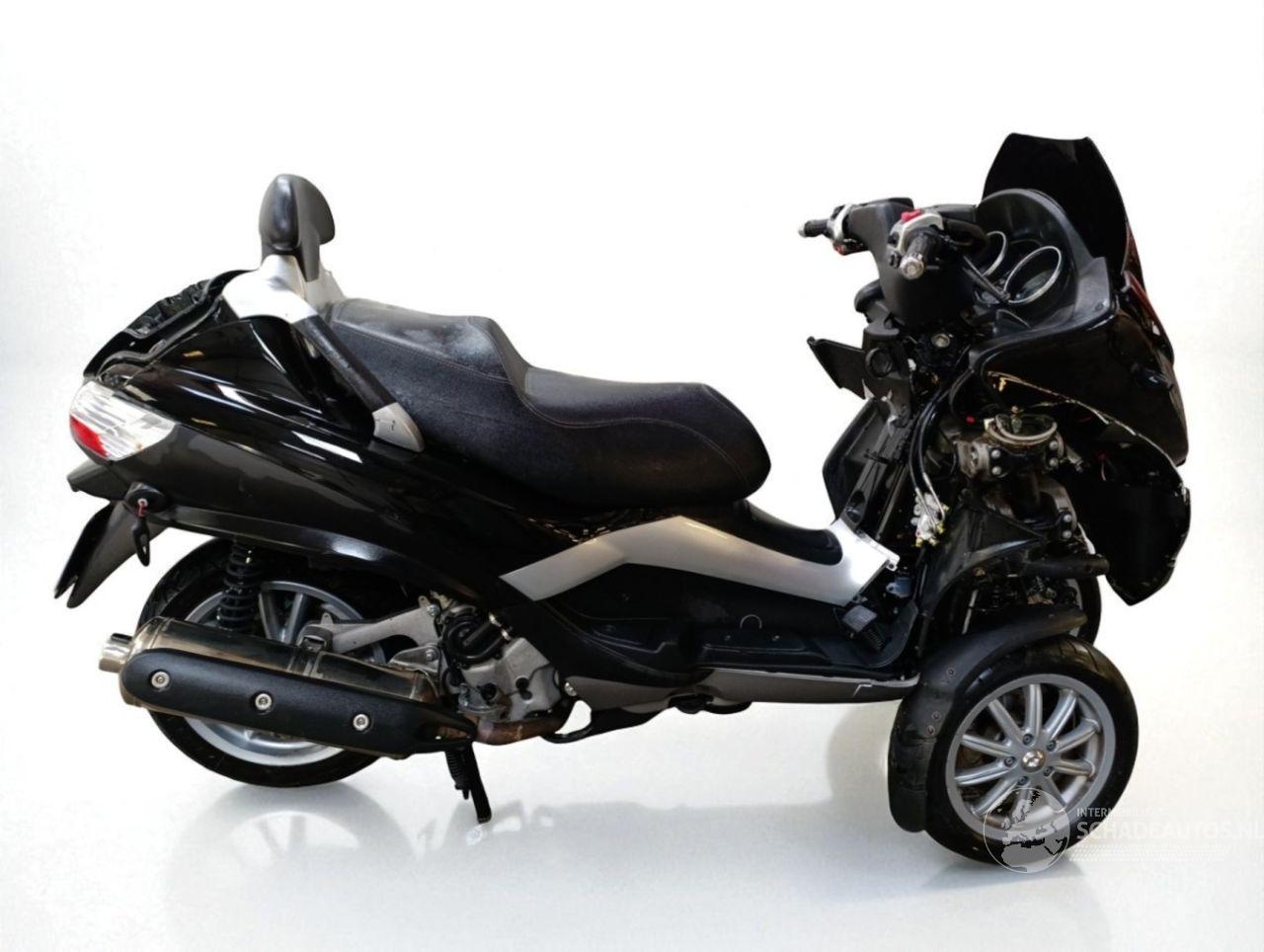 Piaggio  MP3