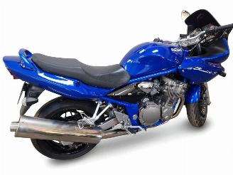 Suzuki  GSF picture 4