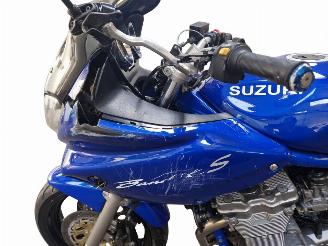 Suzuki  GSF picture 10