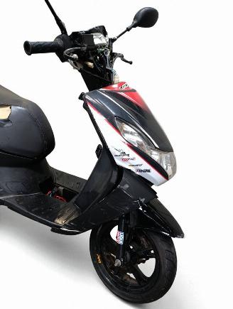 Peugeot  KISBEE picture 3