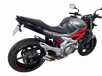 Suzuki Gladius 650  picture 9