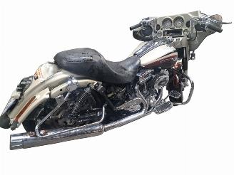 Harley-Davidson Street Glide CVO picture 23