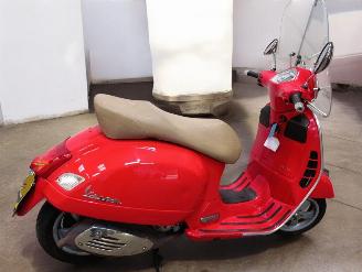 Vaurioauto  scooters Piaggio  GTS VESPA 2005/6