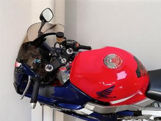 Honda CBR 900 RR picture 20