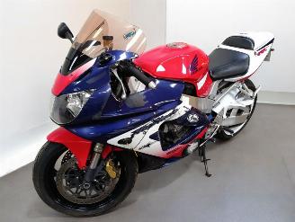 Honda CBR 900 RR picture 6
