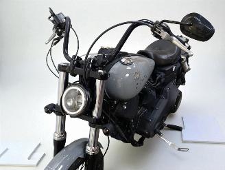 Harley-Davidson  STREET BOB picture 2