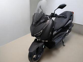 Yamaha Xmax  picture 3