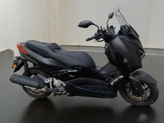 Yamaha Xmax  picture 1