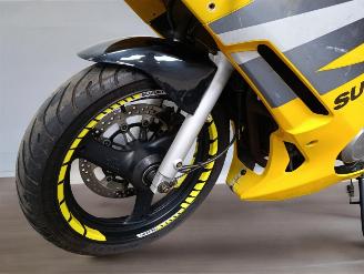 Suzuki GS 500 F picture 12