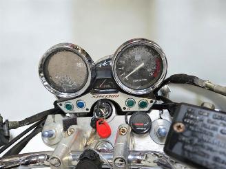 Yamaha XJR 1300  picture 13