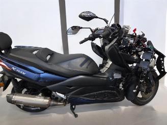 damaged scooters Yamaha  XMAX 2018/12
