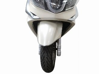 Piaggio X10  picture 7