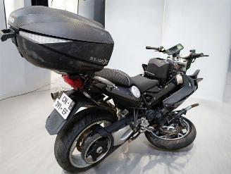 krockskadad bil motor BMW F 800 GT 2012/11