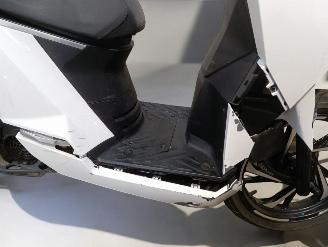 Peugeot  TWEET picture 13