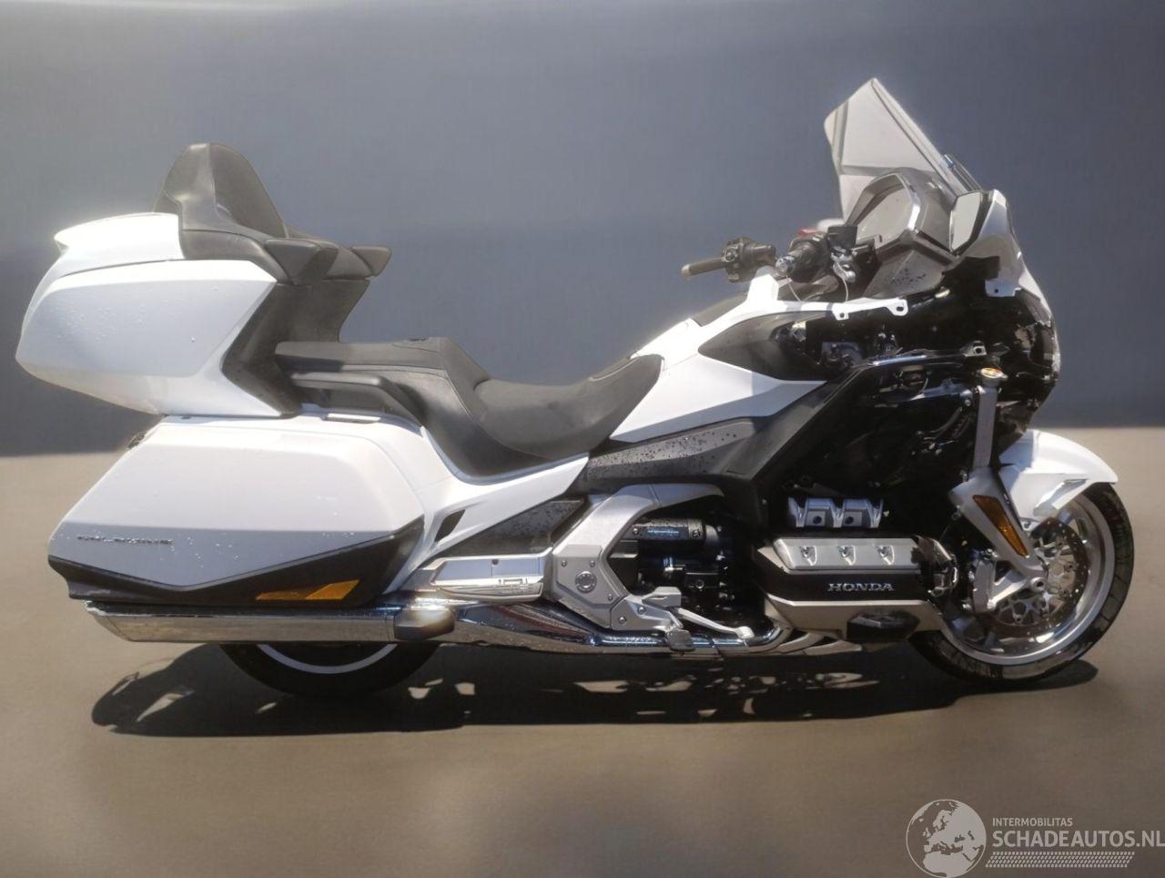 Honda GoldWing DCT