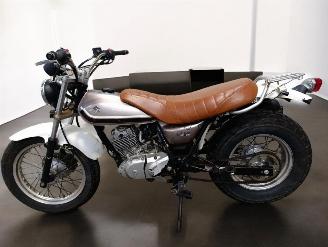 Suzuki VanVan 125  picture 3