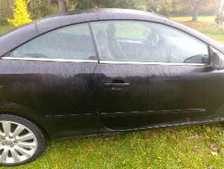 Opel Astra H TWINTOP CABRIOLET 1.9 CDTI- 16V TURBO picture 25