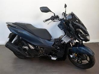 skadebil bromfiets Honda  PCX 2025/1