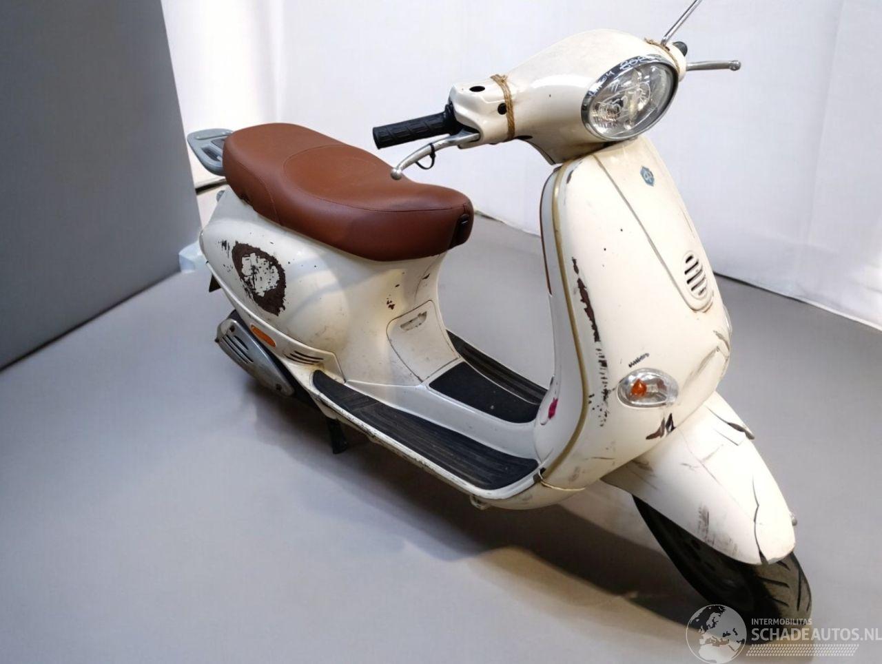 Piaggio  ET4