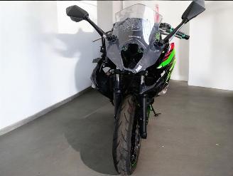 Kawasaki Ninja 650  picture 2