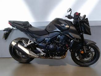 krockskadad bil motor Honda CB 750 HORNET 2025/10